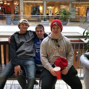 Meet your Posher, Adam